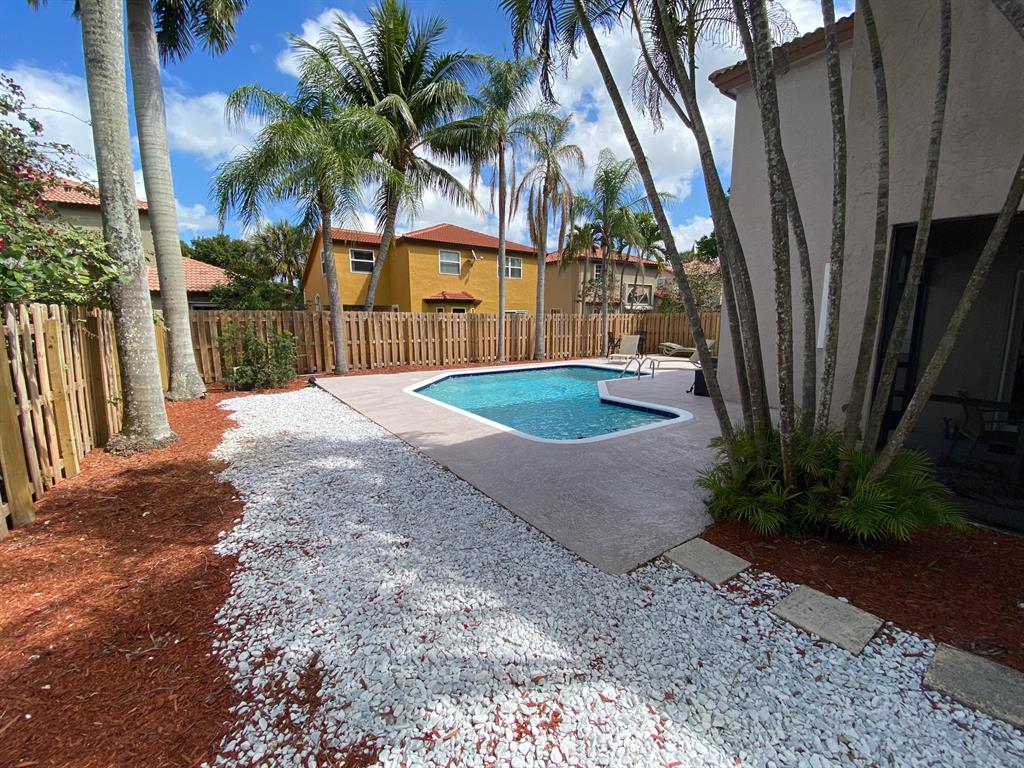 WINSTON PARK SEC 1 - Residential