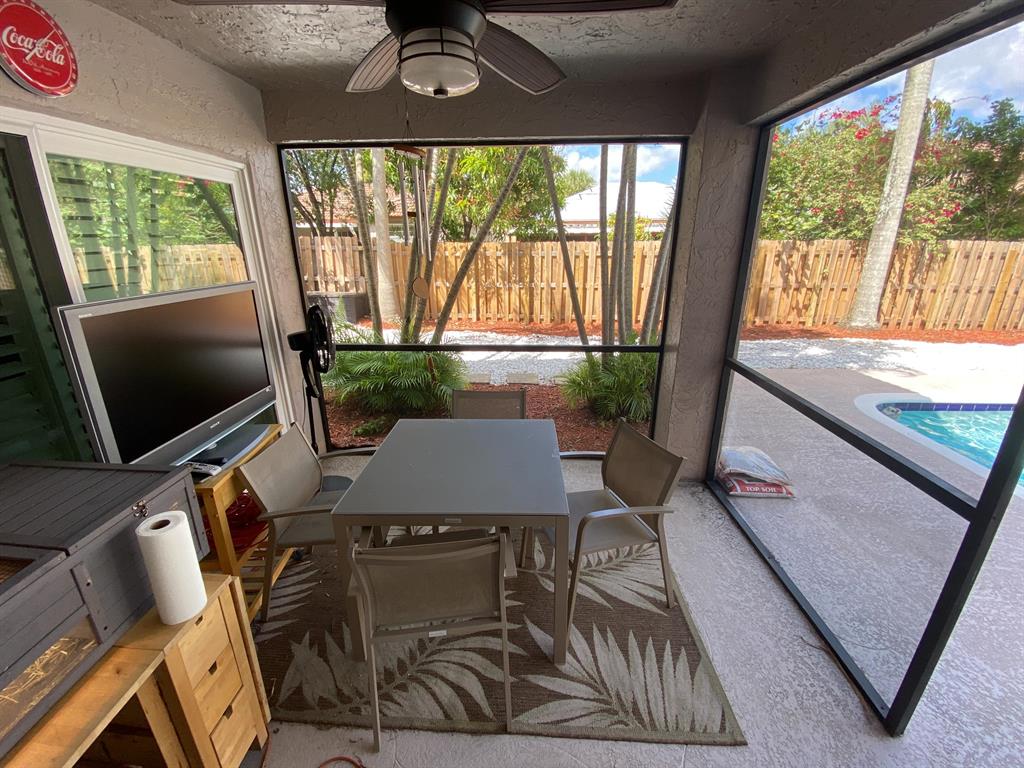 WINSTON PARK SEC 1 - Residential