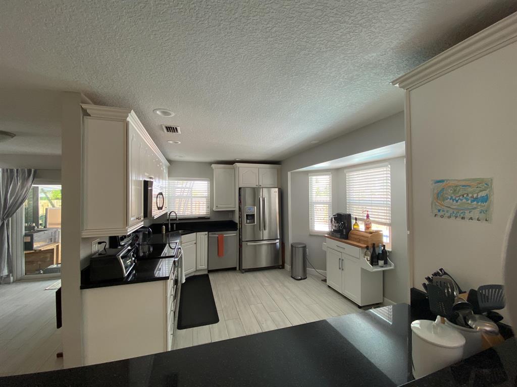 WINSTON PARK SEC 1 - Residential