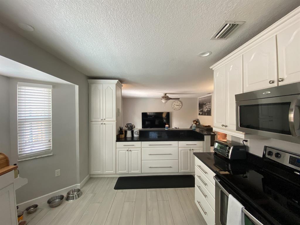 WINSTON PARK SEC 1 - Residential