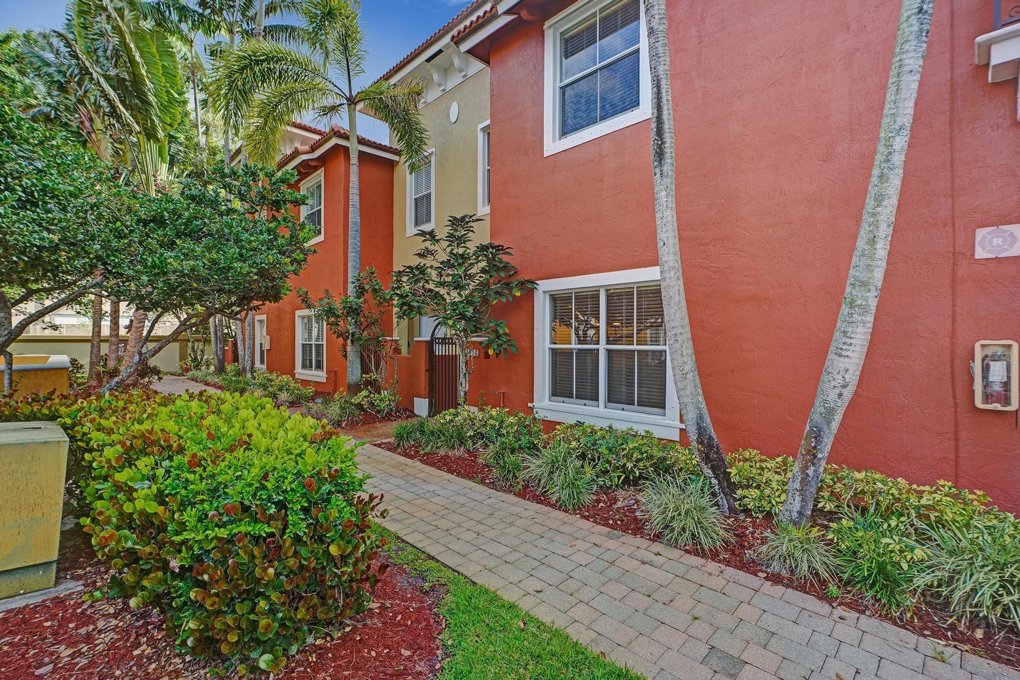 3303 Merrick Ln 1002