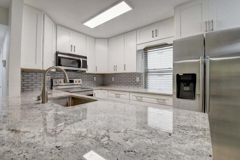 KINGS POINT - Residential