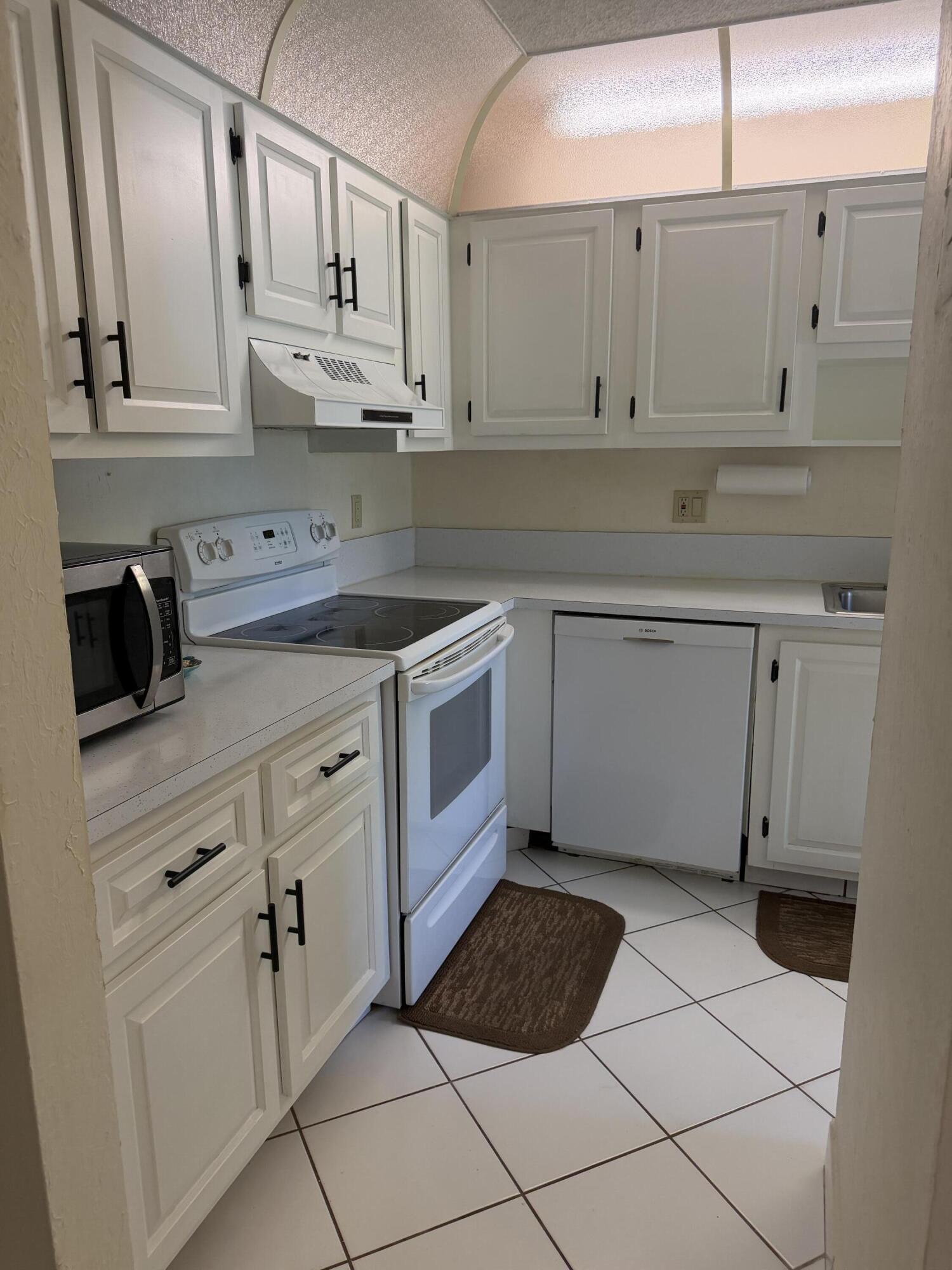 PINES OF DELRAY NORTH CONDO - Residential