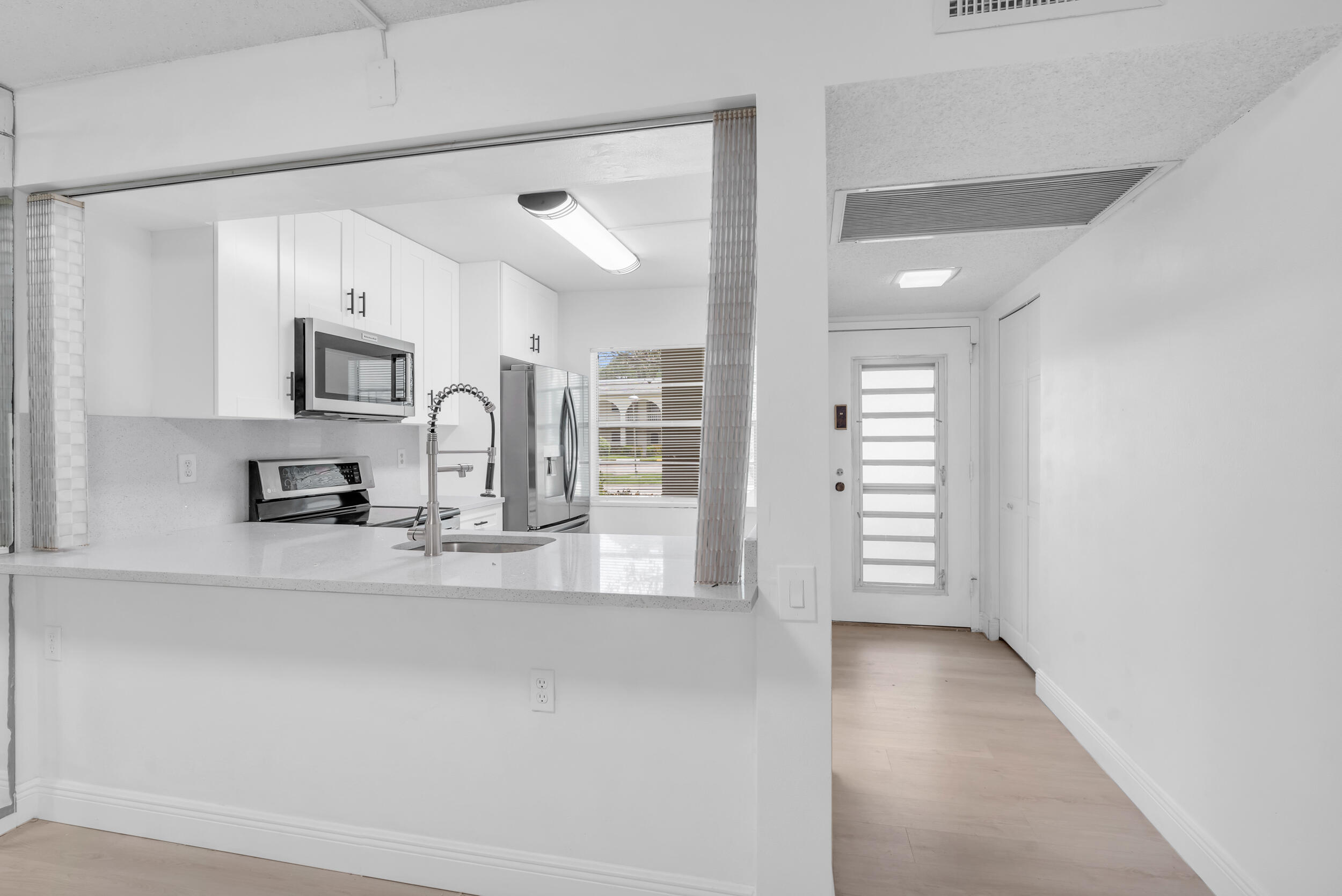 1102 Bahama Bend C1