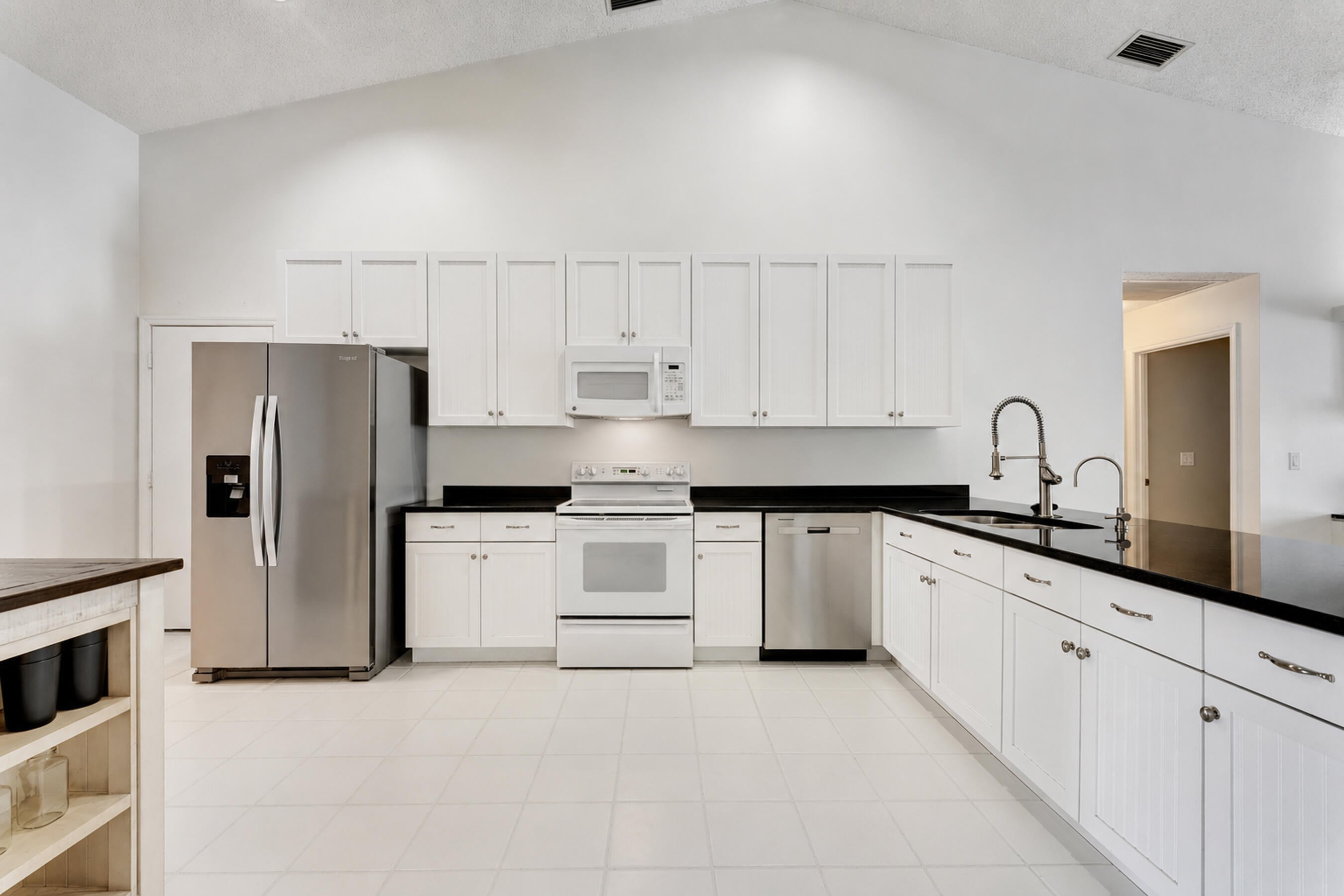 7312 Heathley Drive