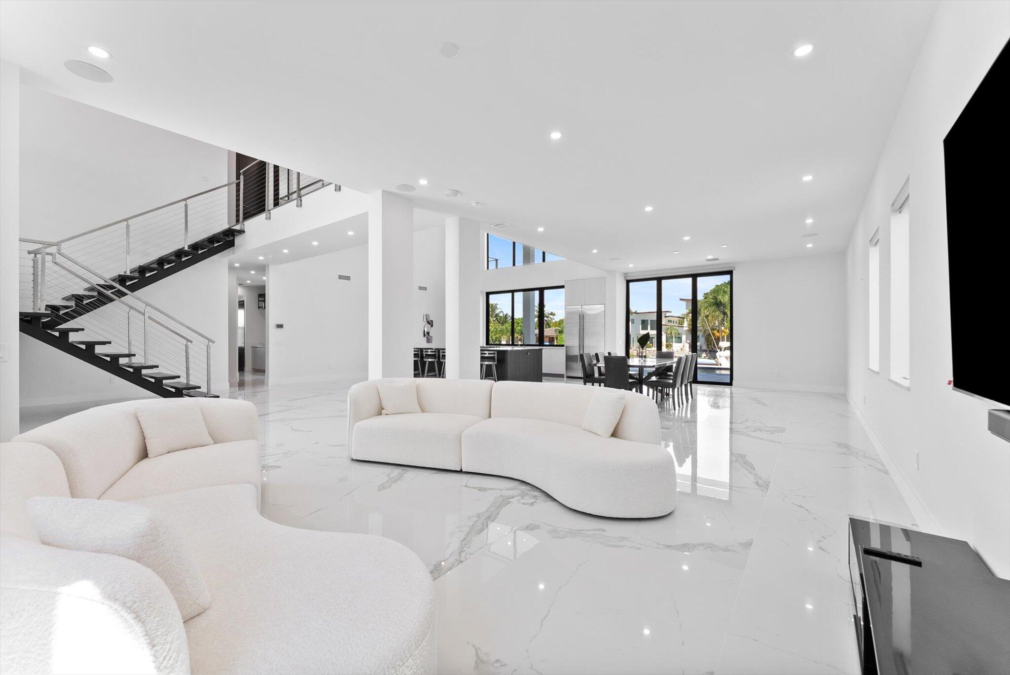 HILLSBORO HARBOR - Residential