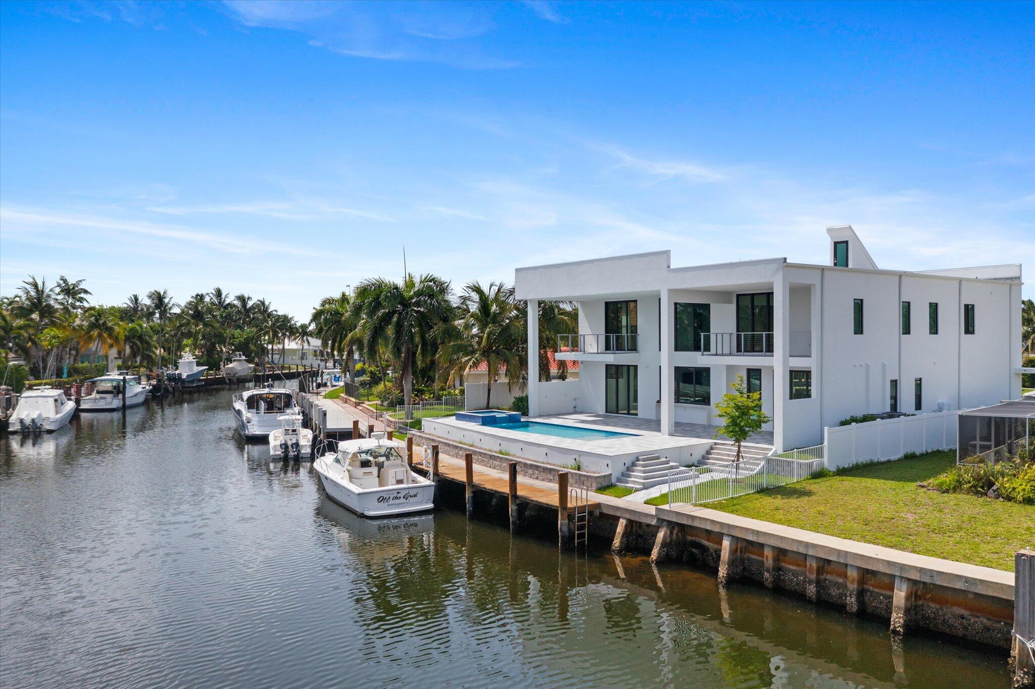 HILLSBORO HARBOR - Residential