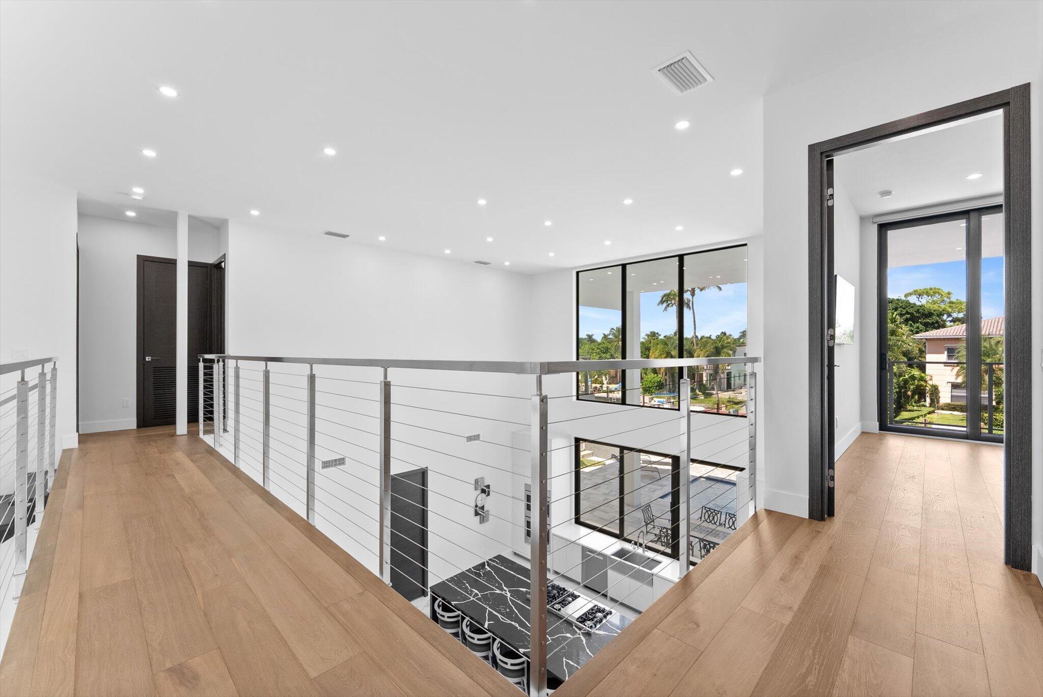 HILLSBORO HARBOR - Residential
