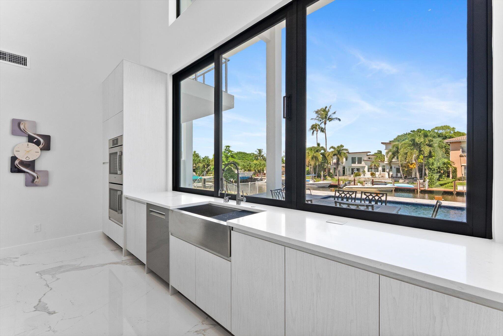 HILLSBORO HARBOR - Residential