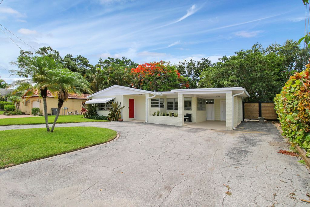 Photo of 2056 S Waterway Drive, North Palm Beach, FL 33408 (MLS # R10998273)