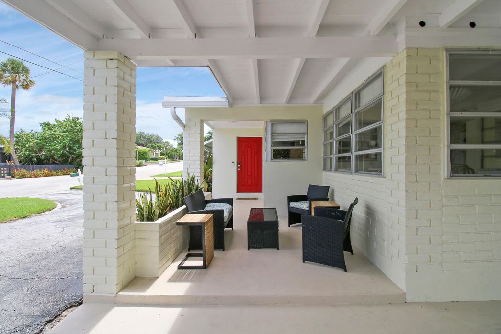 Photo of 2056 S Waterway Drive, North Palm Beach, FL 33408 (MLS # R10998273)