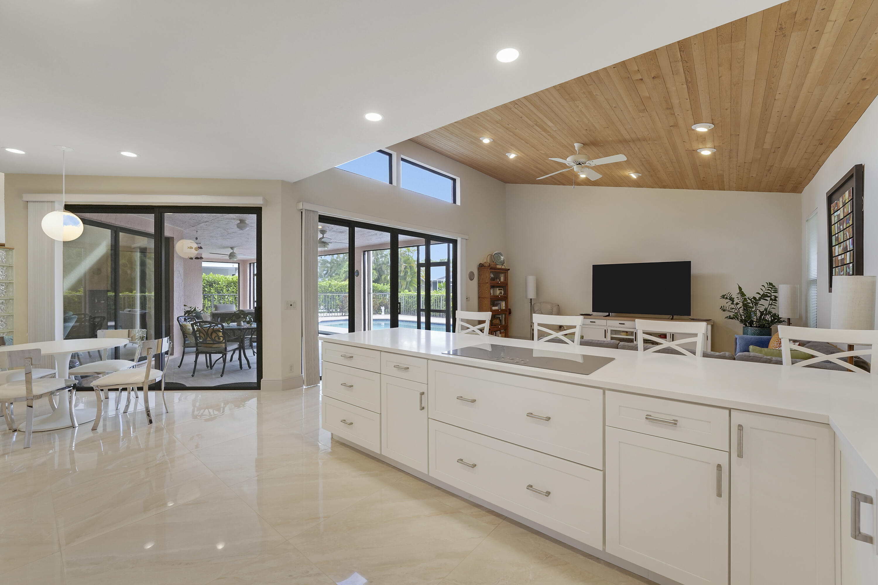 LA CORNICHE AT BOCA POINTE - Residential