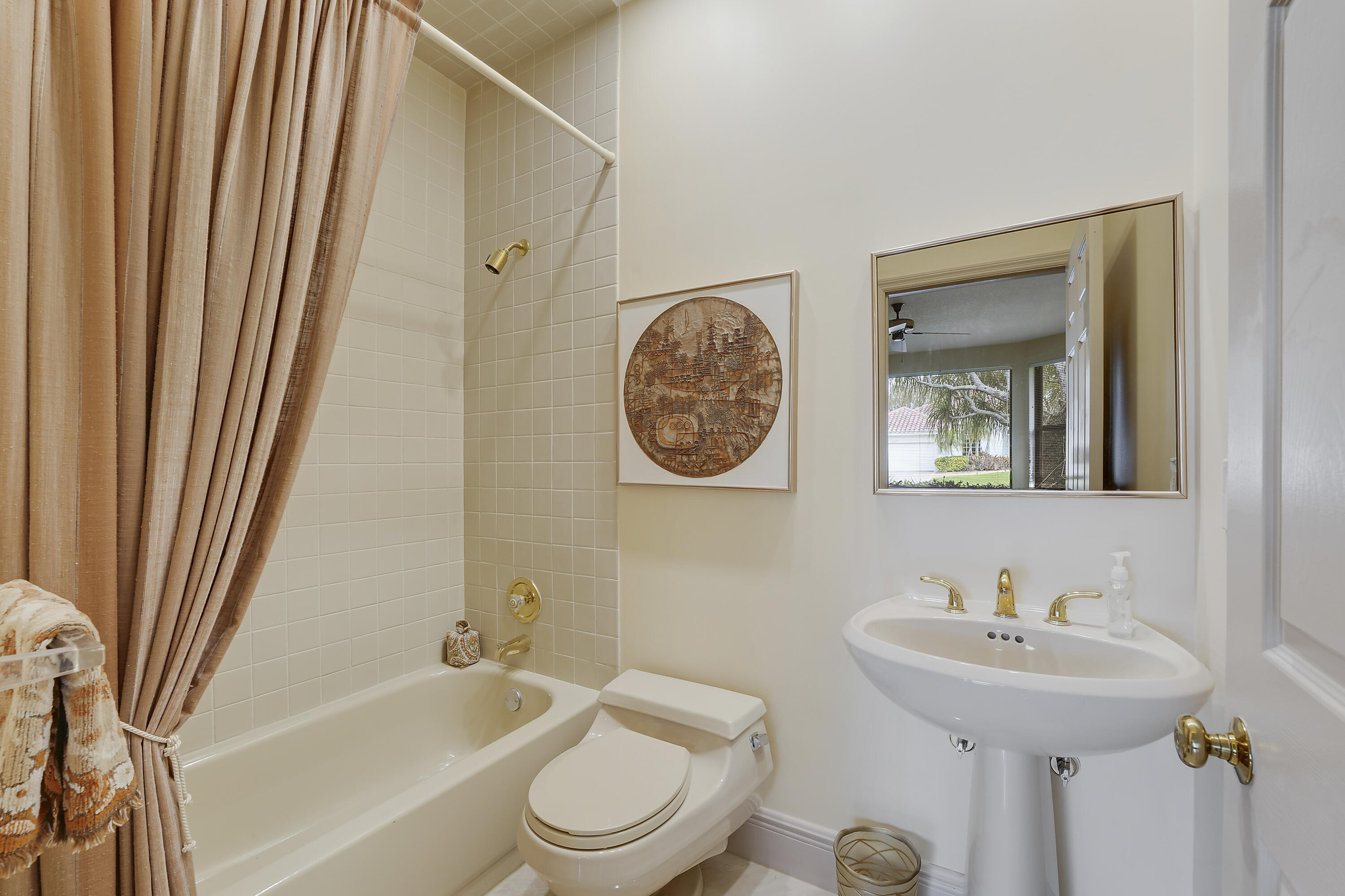 LA CORNICHE AT BOCA POINTE - Residential