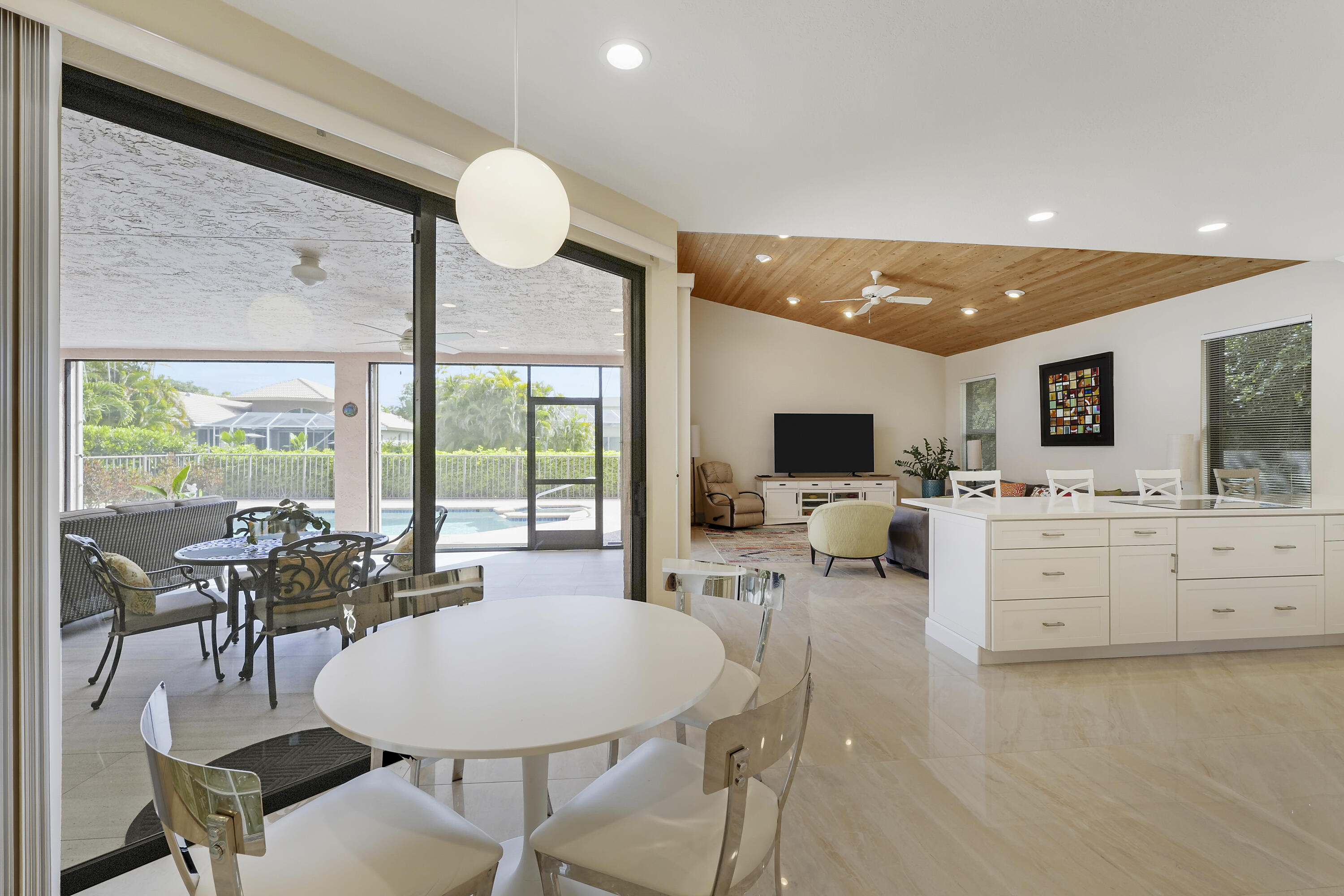 LA CORNICHE AT BOCA POINTE - Residential