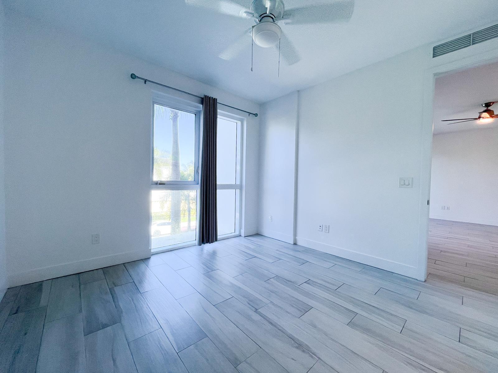 ONE LUXURY CONDO - Residential Lease