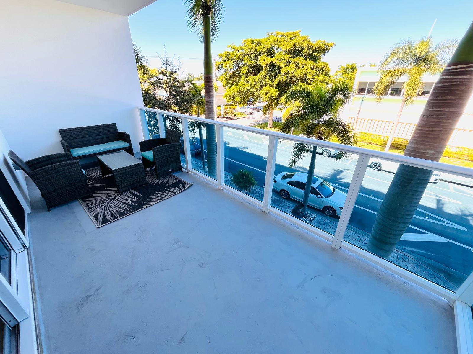 ONE LUXURY CONDO - Residential Lease