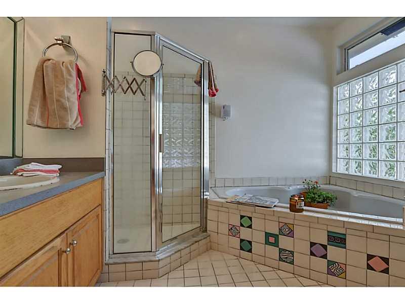 LAUDERDALE BEACH - Residential