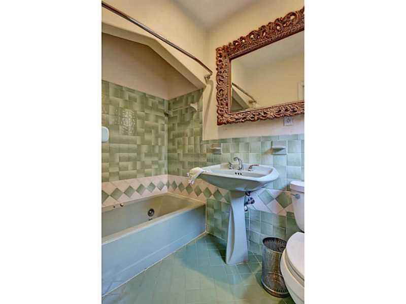 LAUDERDALE BEACH - Residential