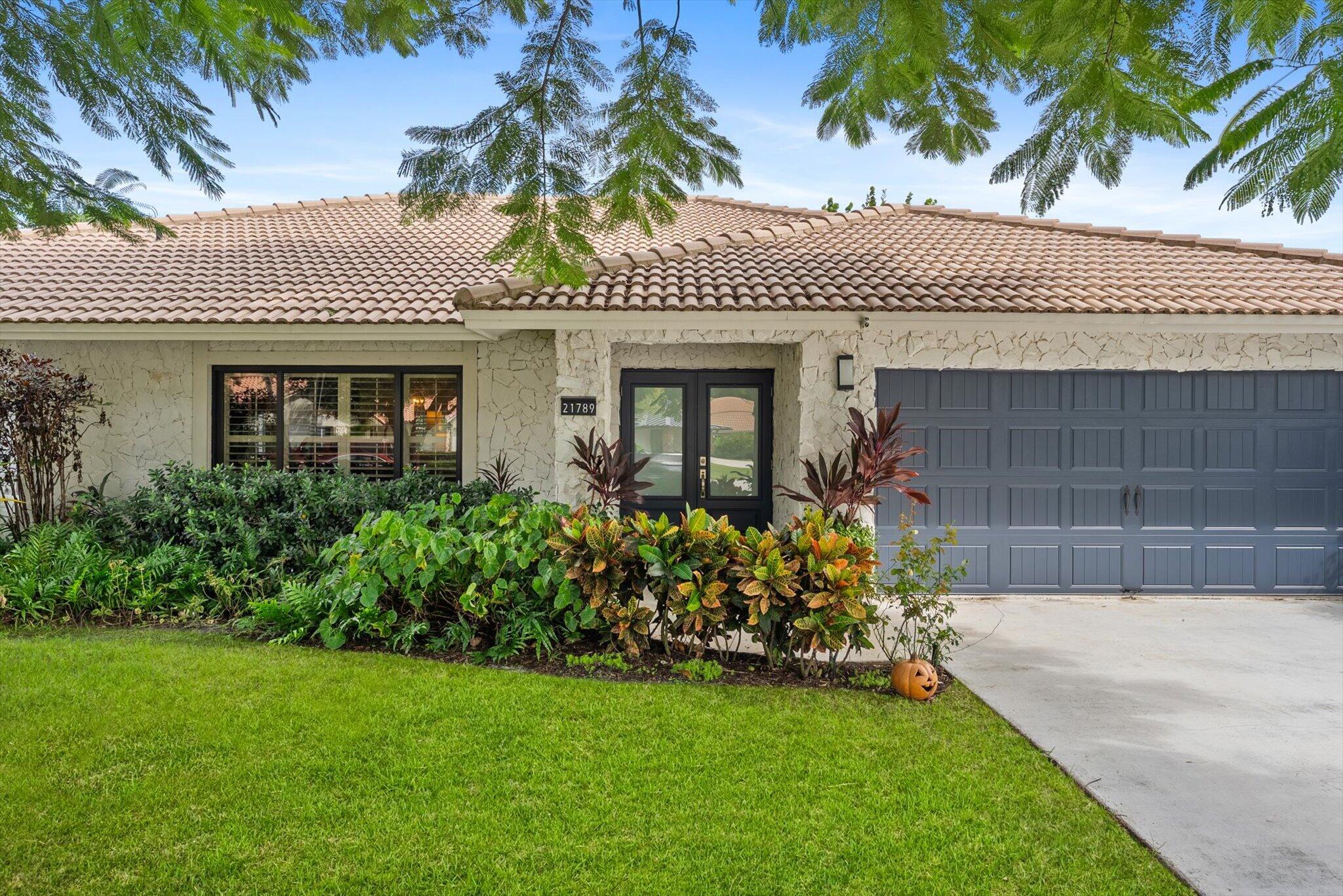 21789 Linwood Way