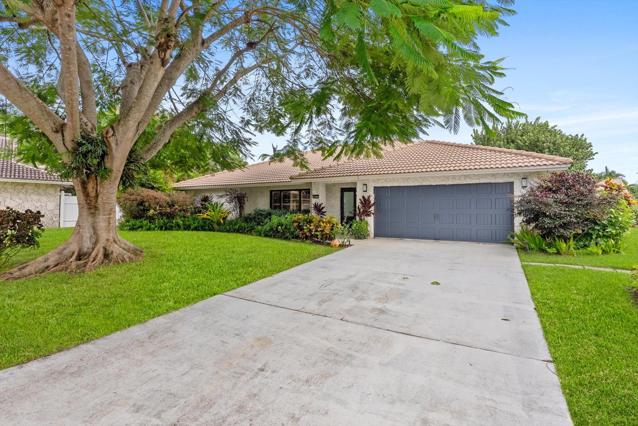 21789 Linwood Way