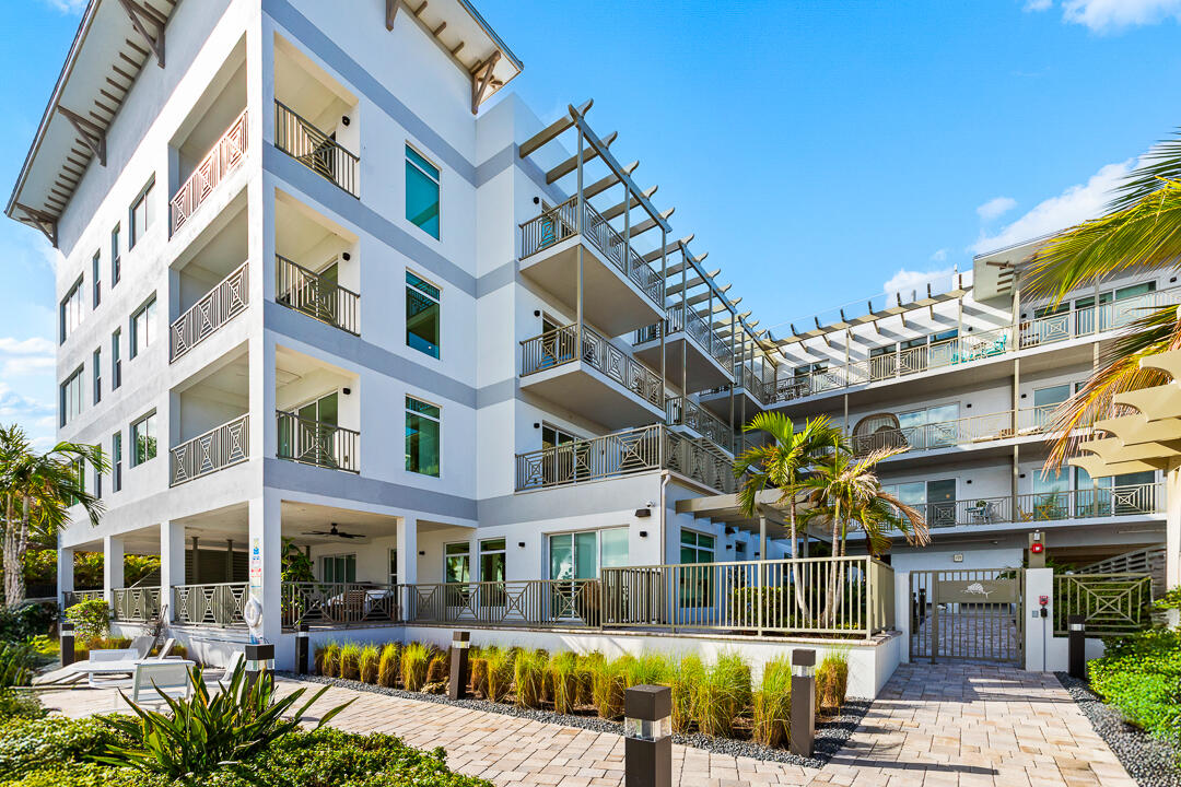 SAILFISH COVE CONDOMINIUM - Residential
