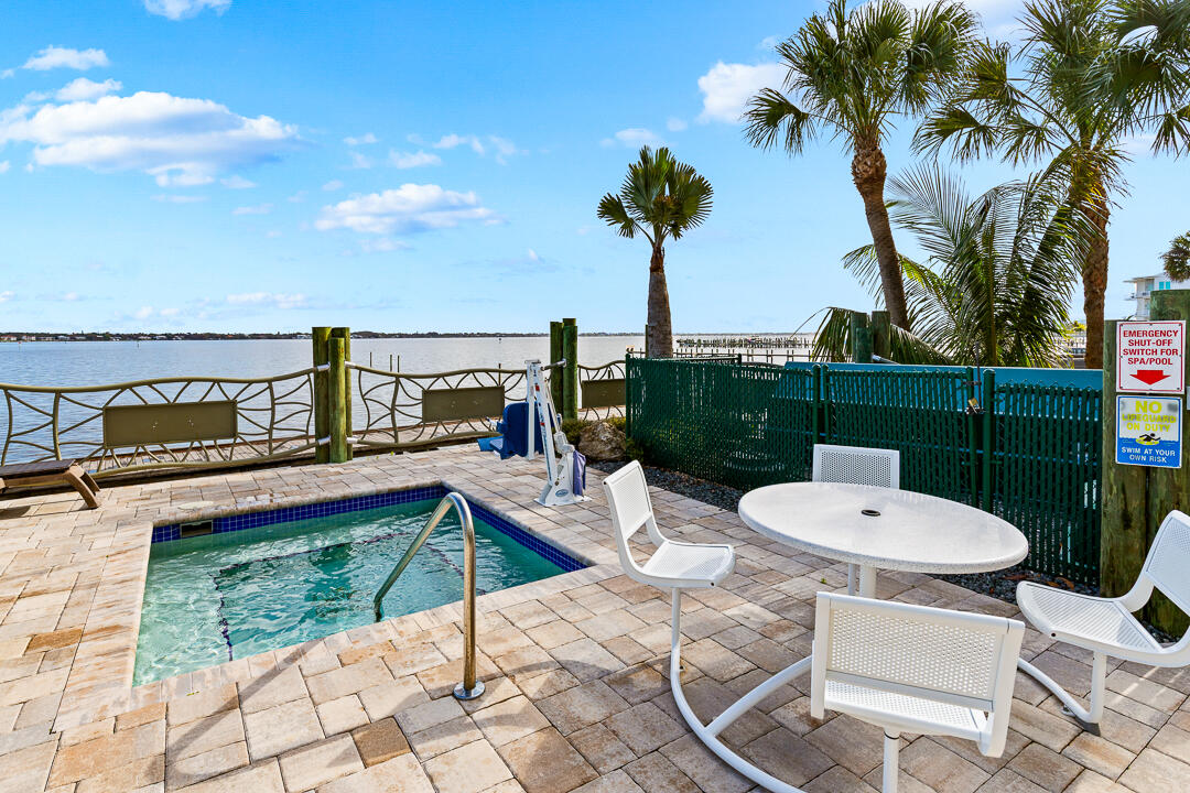 SAILFISH COVE CONDOMINIUM - Residential