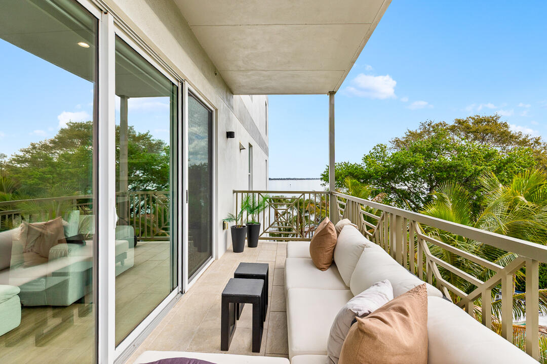 SAILFISH COVE CONDOMINIUM - Residential