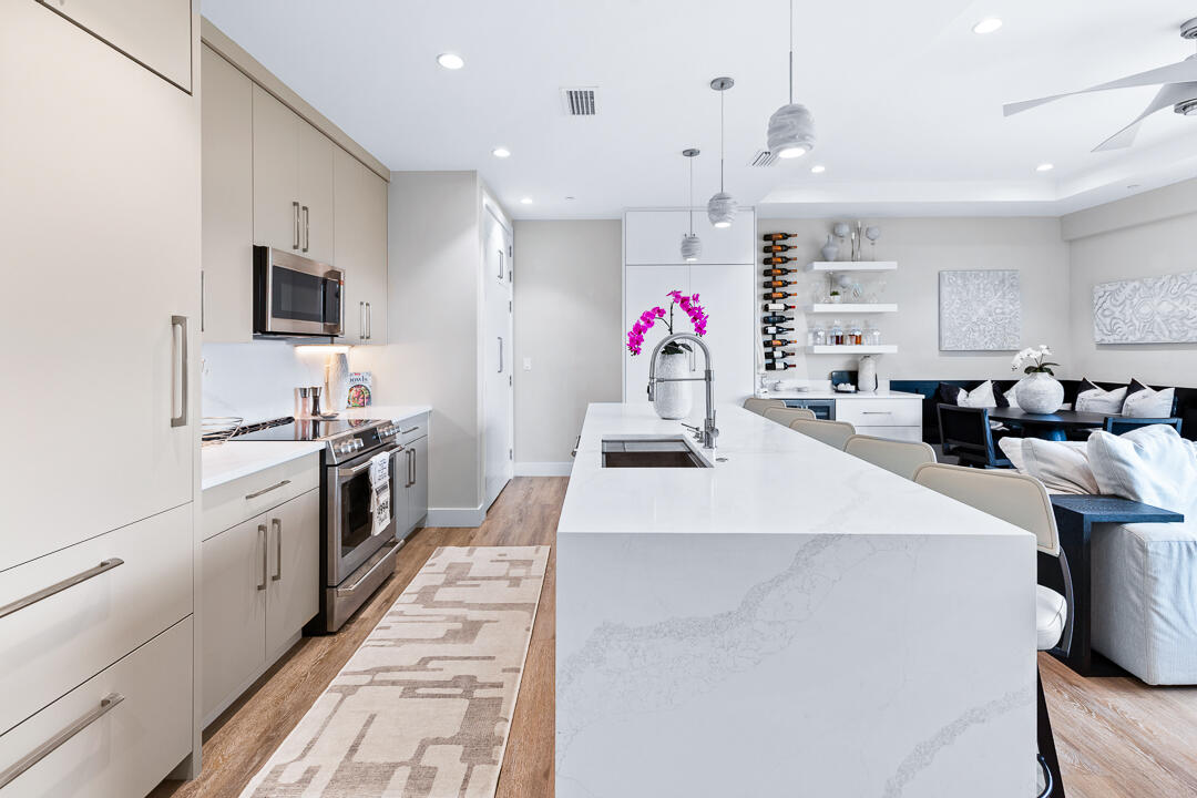 SAILFISH COVE CONDOMINIUM - Residential