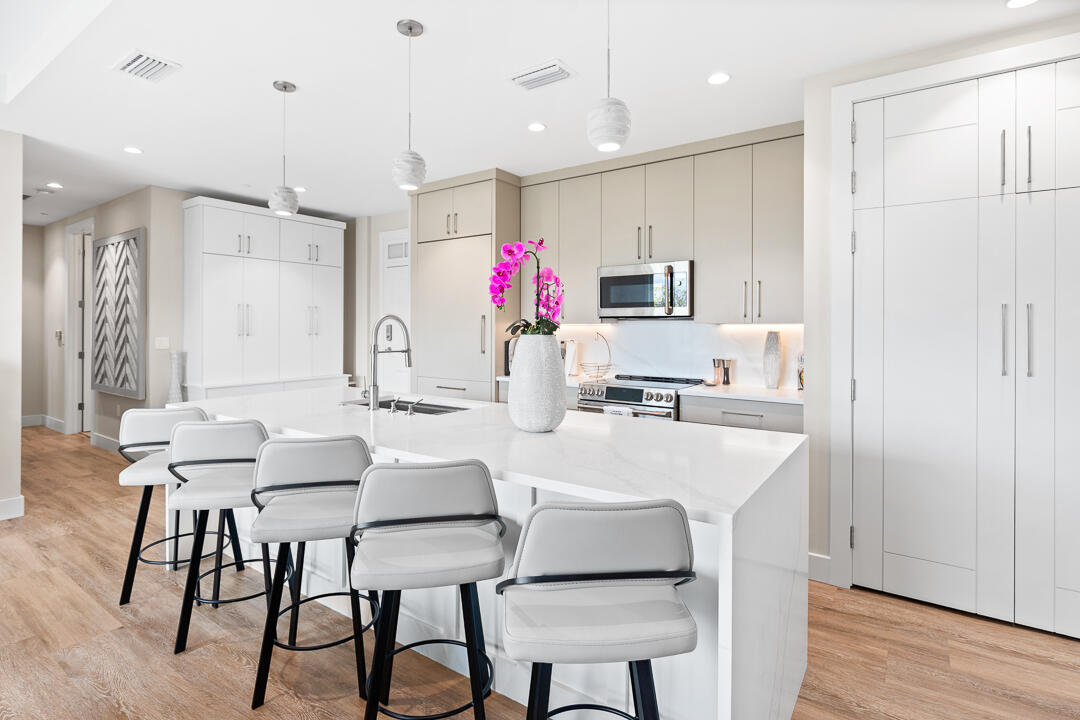 SAILFISH COVE CONDOMINIUM - Residential