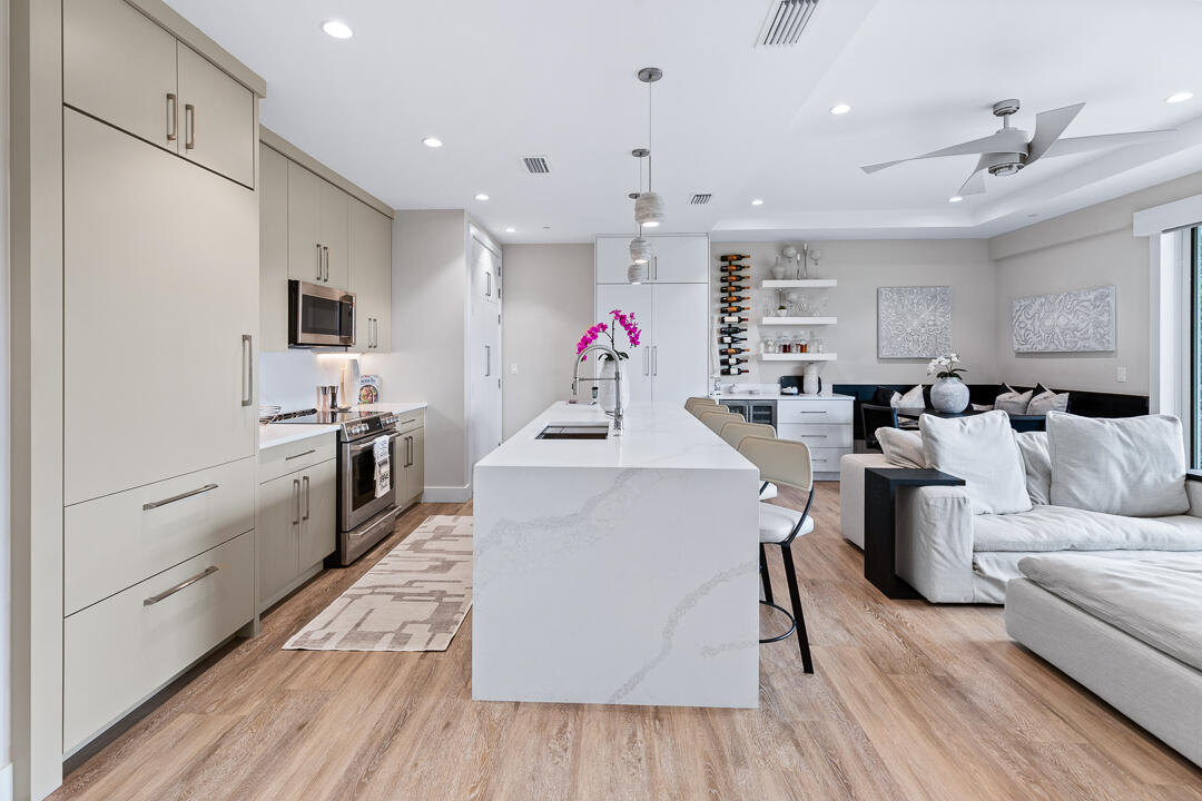 SAILFISH COVE CONDOMINIUM - Residential