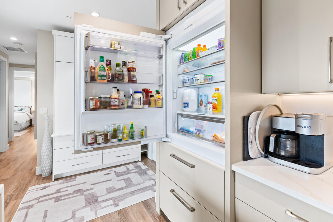 SAILFISH COVE CONDOMINIUM - Residential