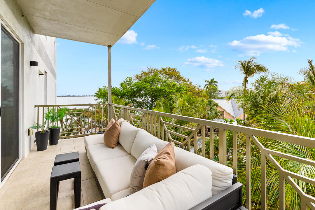 SAILFISH COVE CONDOMINIUM - Residential