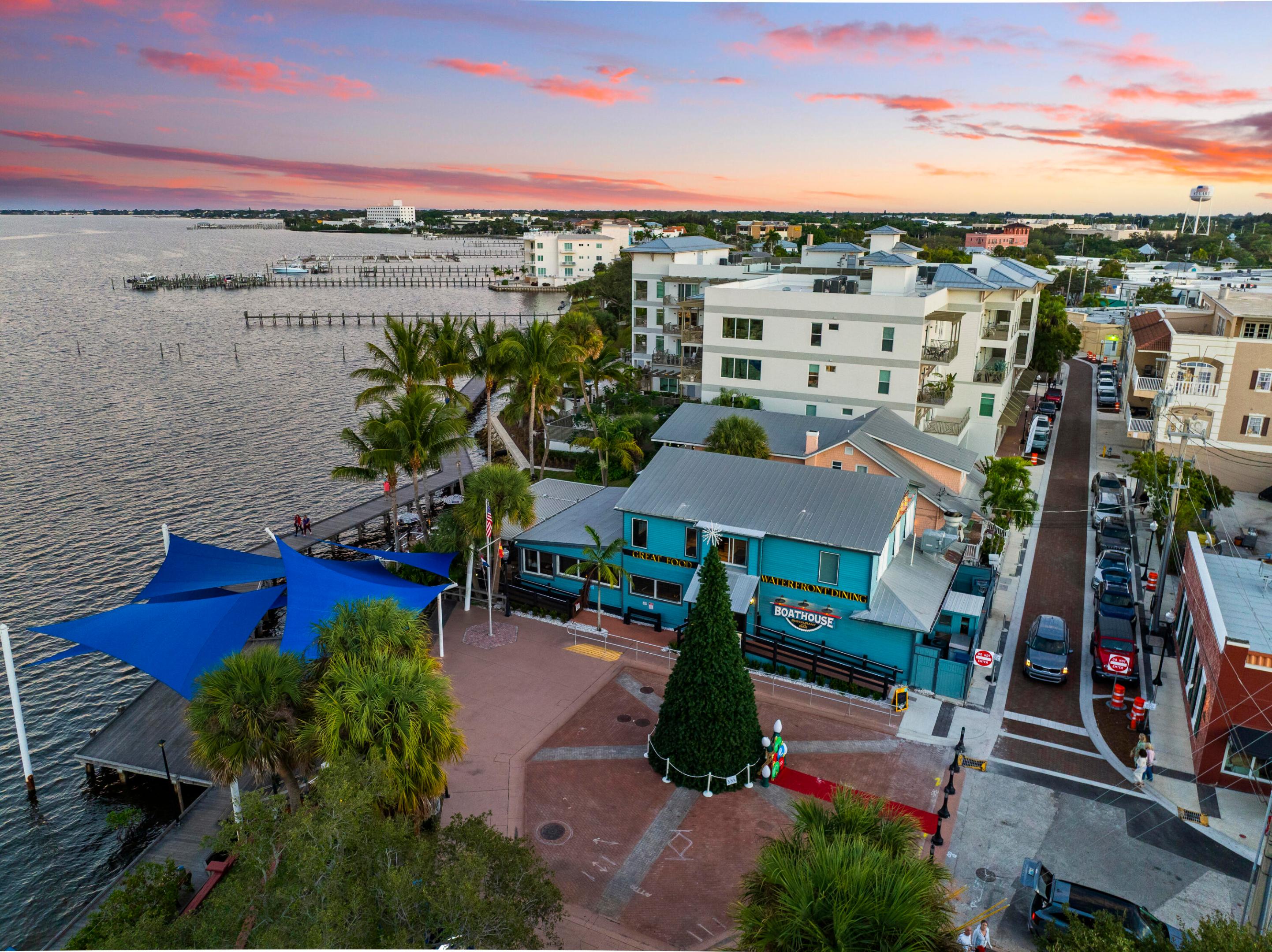 SAILFISH COVE CONDOMINIUM - Residential