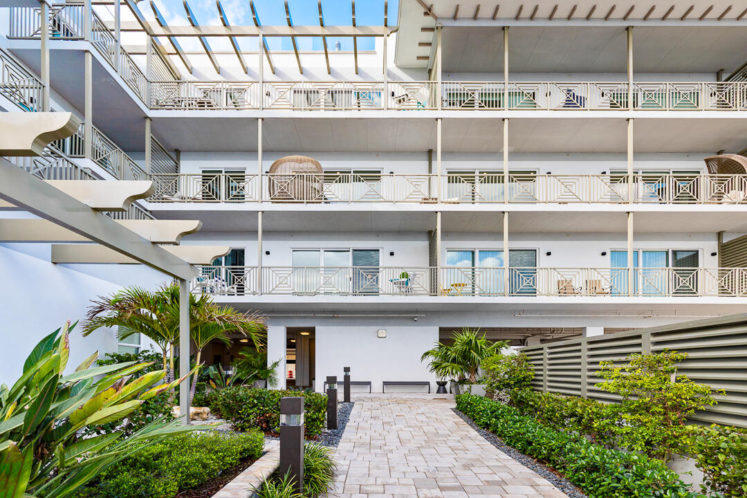 SAILFISH COVE CONDOMINIUM - Residential