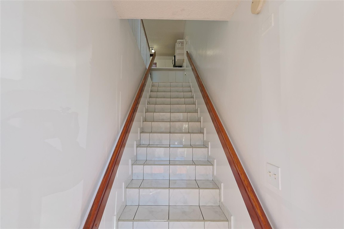 3250 W 70th Street 202