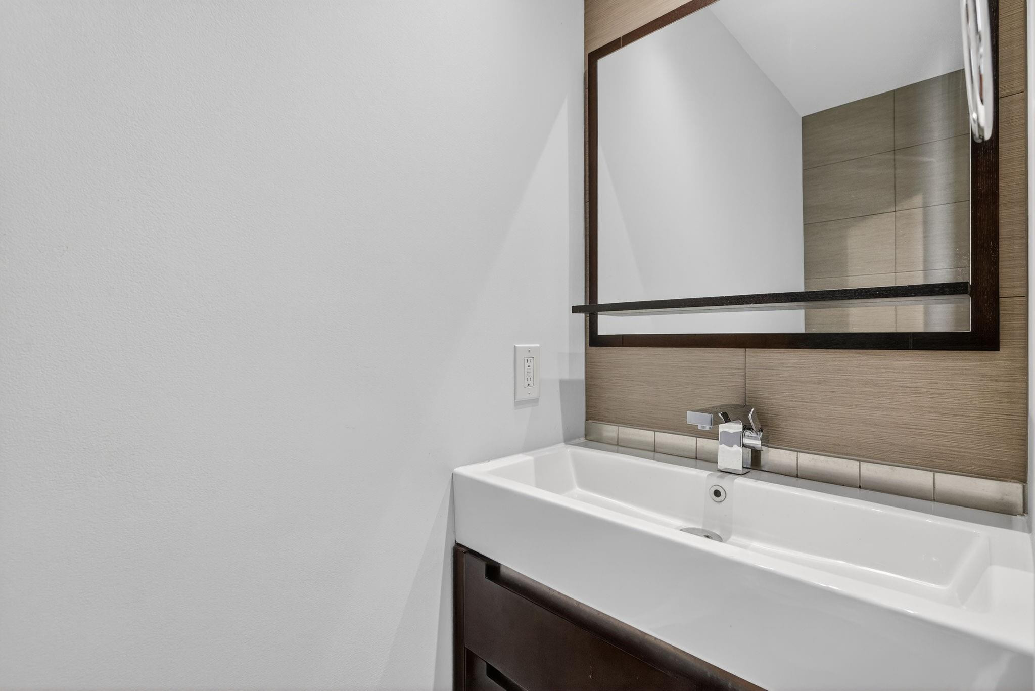 840 River's Edge Townhome - Residential