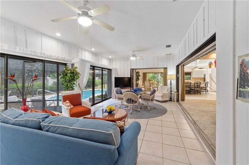 CASTAWAY COVE - Residential Lease