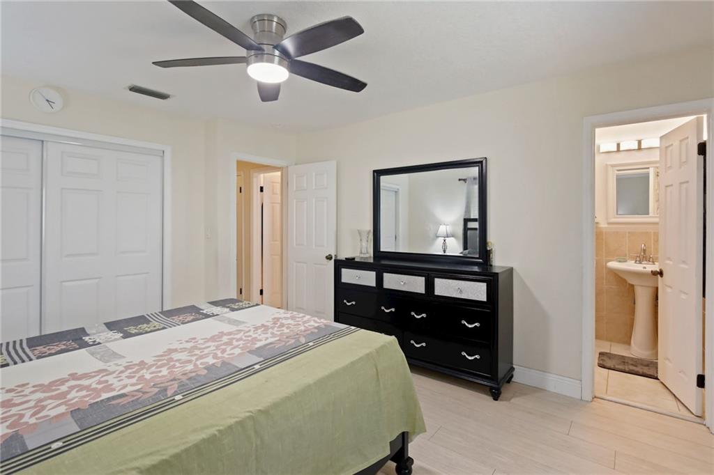 Scott Estates 66-37 B - Residential