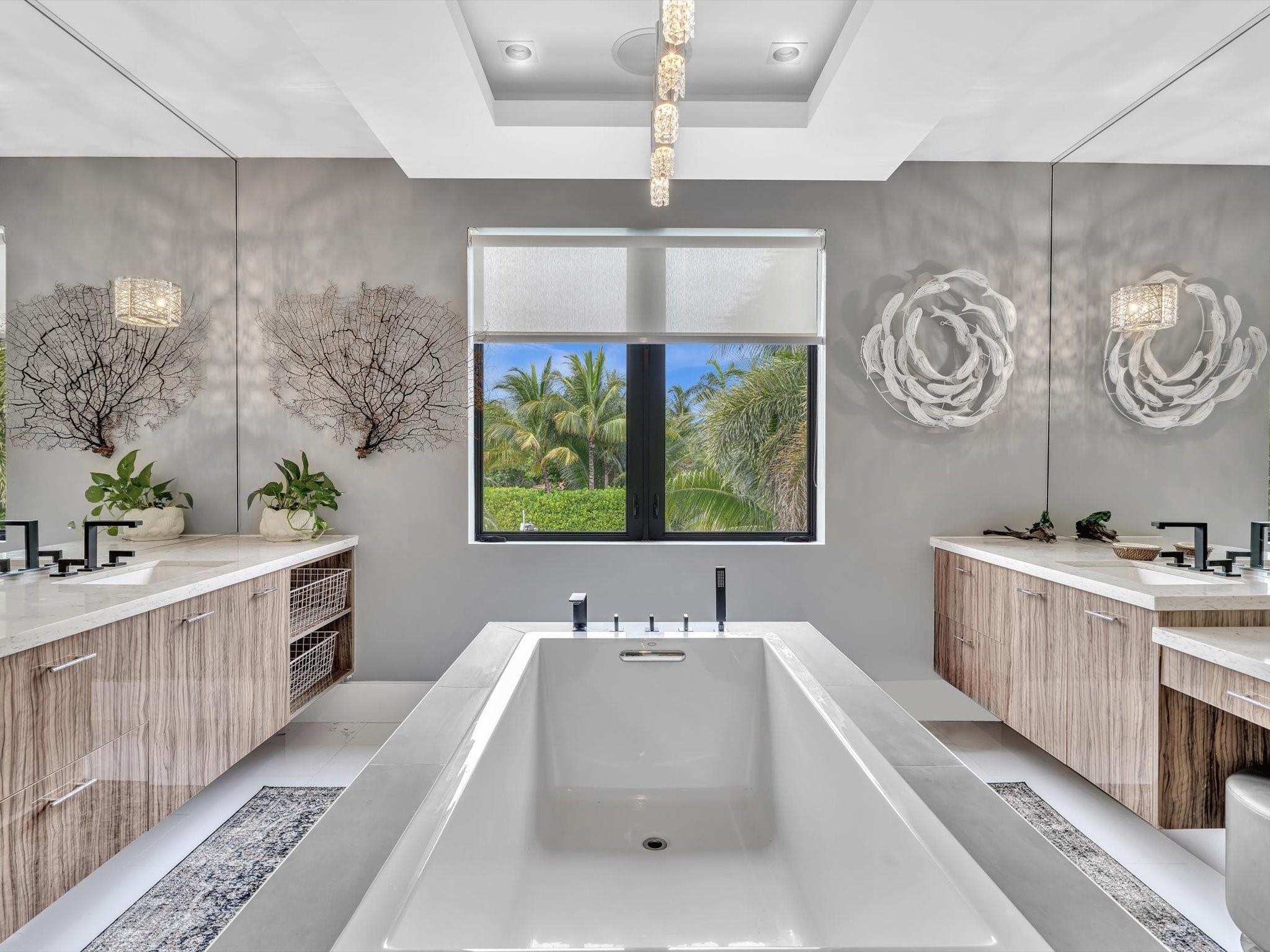 RIO VISTA ISLES - Residential