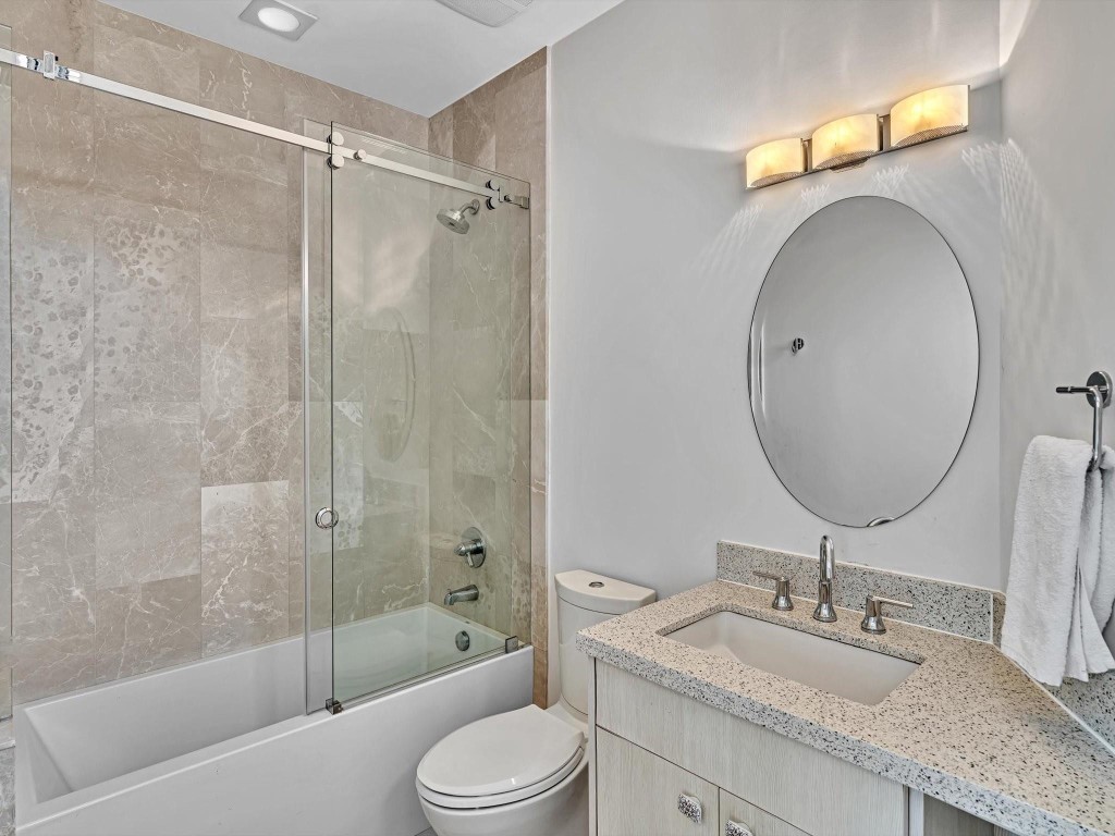 RIO VISTA ISLES - Residential