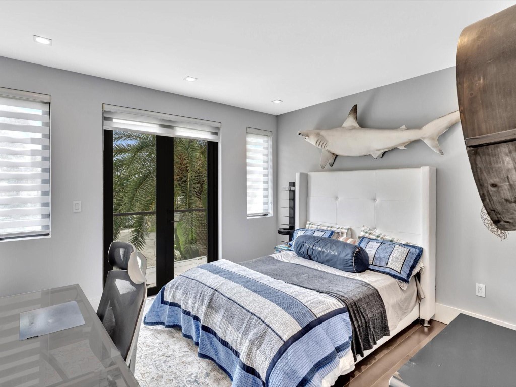 RIO VISTA ISLES - Residential