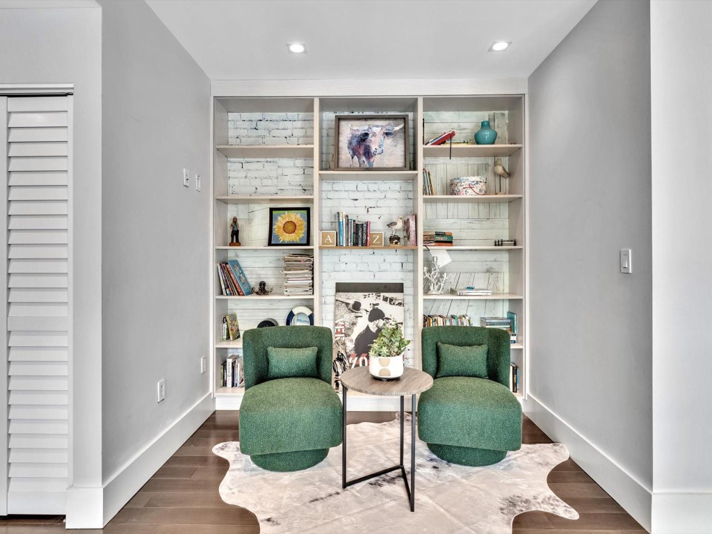 RIO VISTA ISLES - Residential