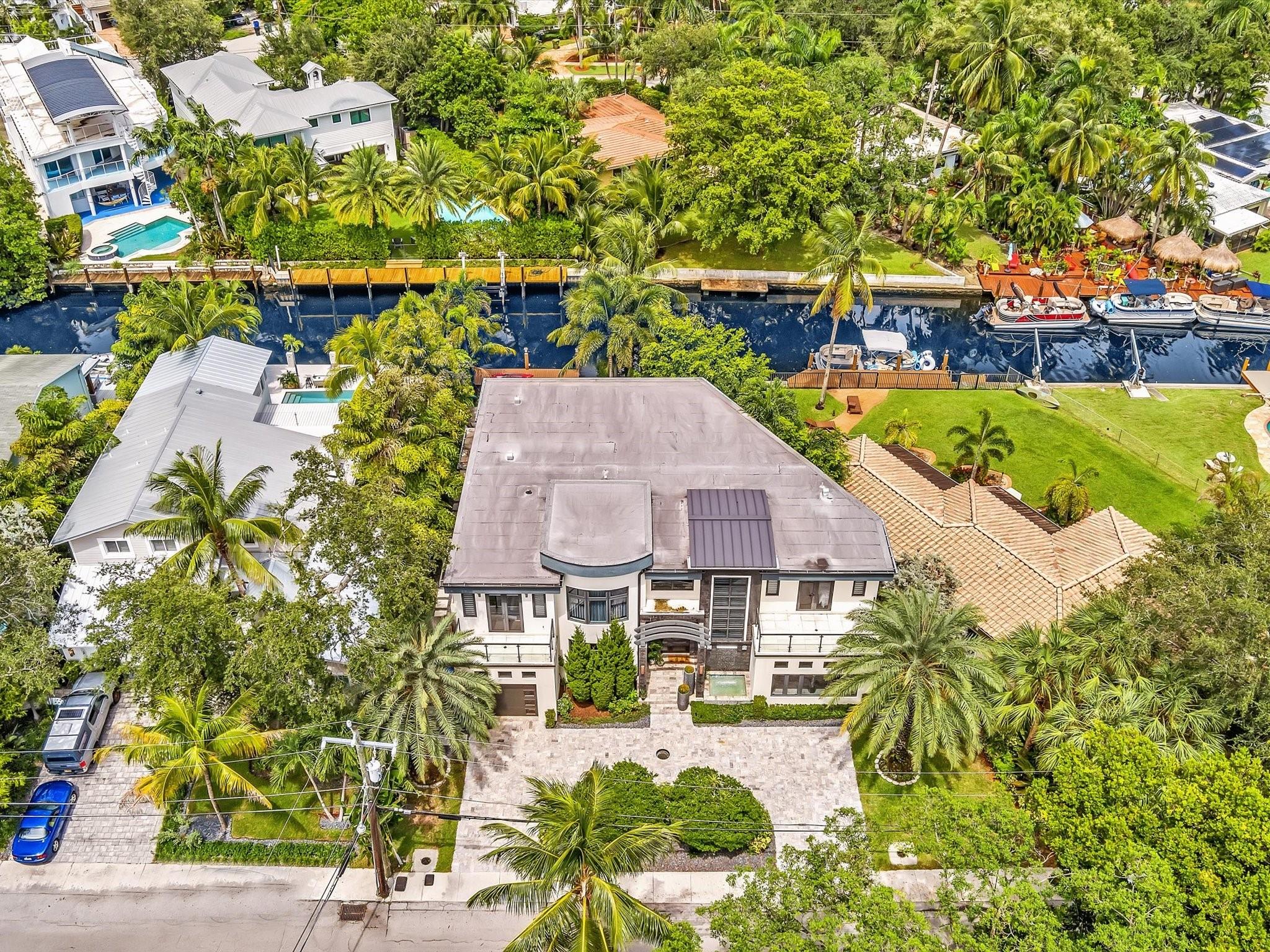 RIO VISTA ISLES - Residential