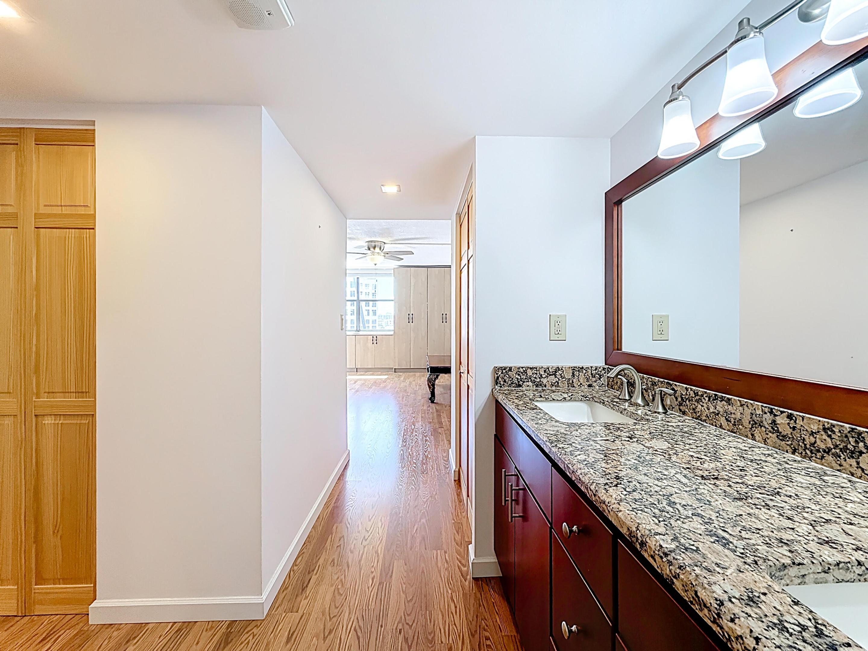 BONAVIDA CONDO - Residential