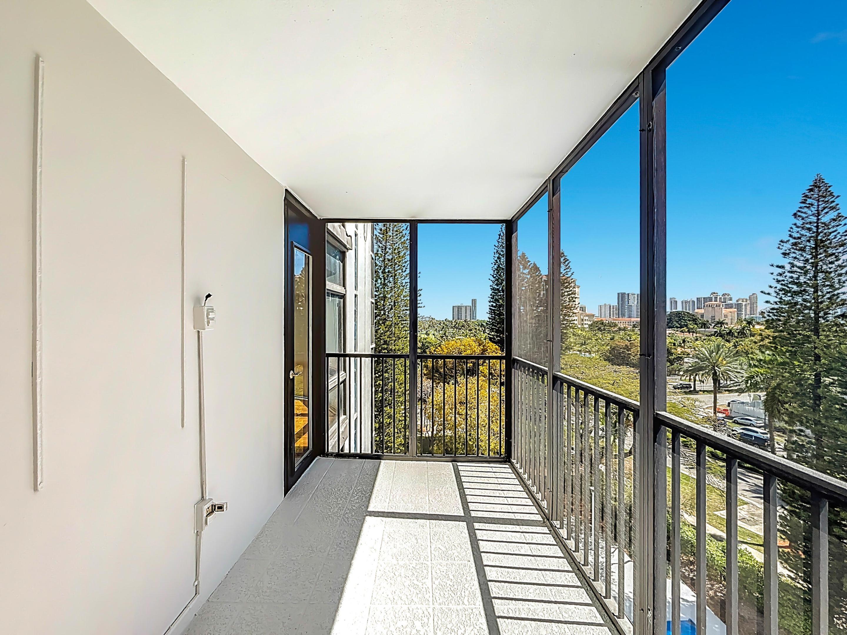 BONAVIDA CONDO - Residential