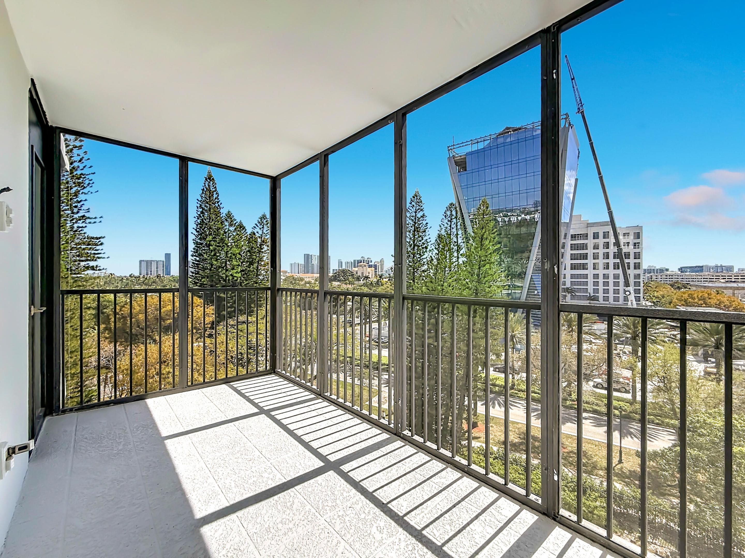 BONAVIDA CONDO - Residential