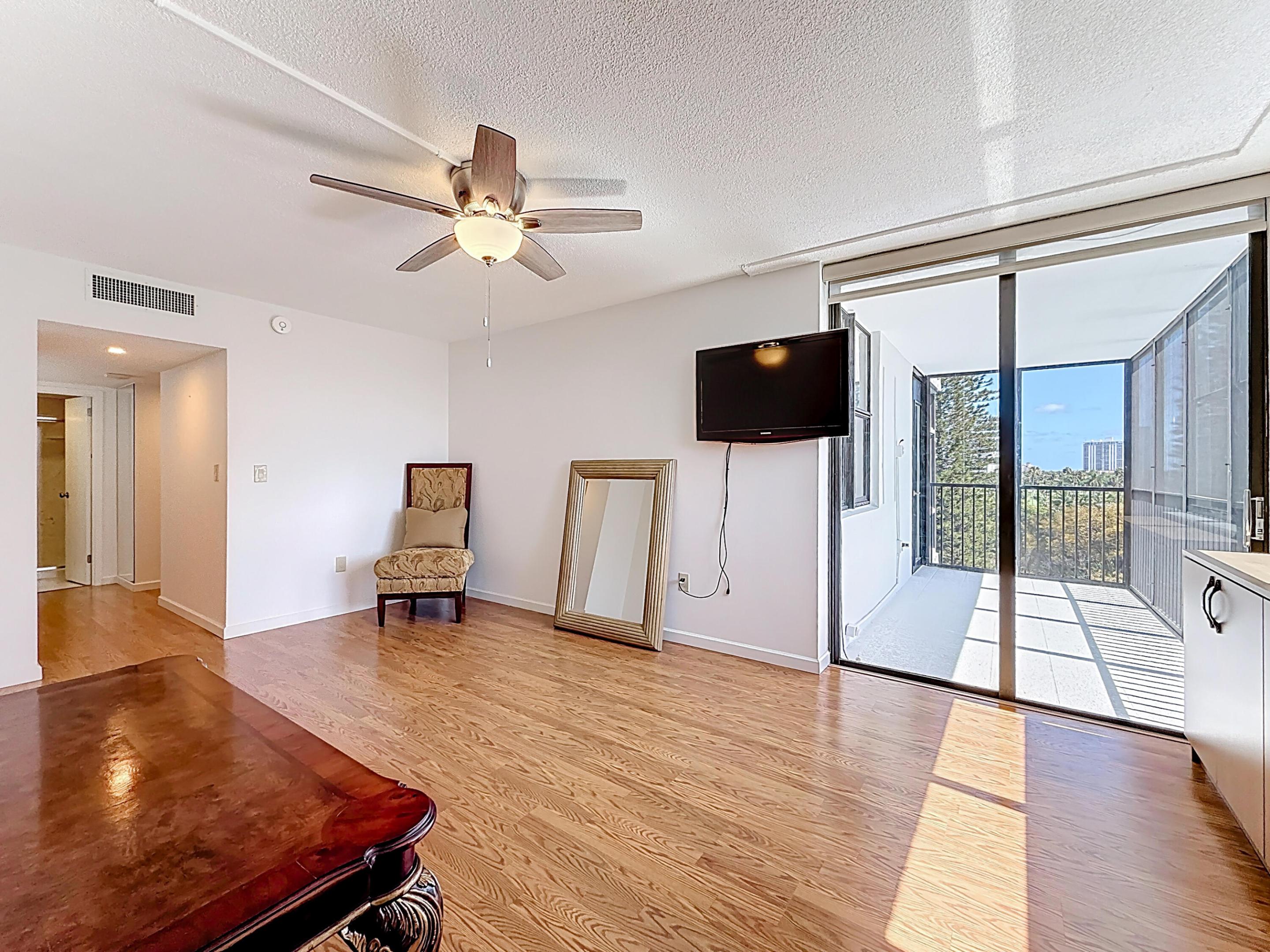 BONAVIDA CONDO - Residential