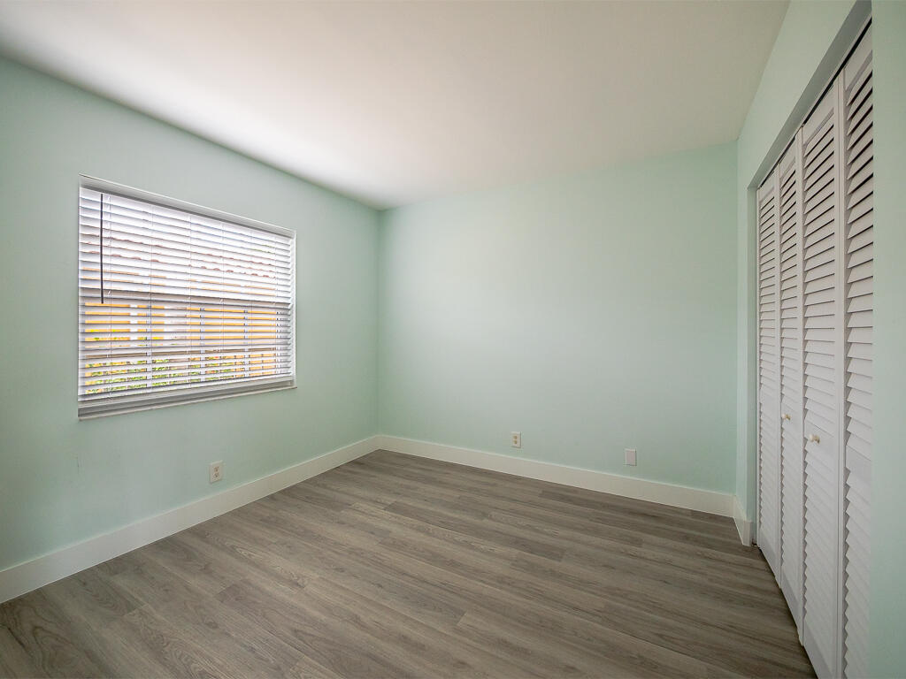 BAY REACH CONDO - Residential