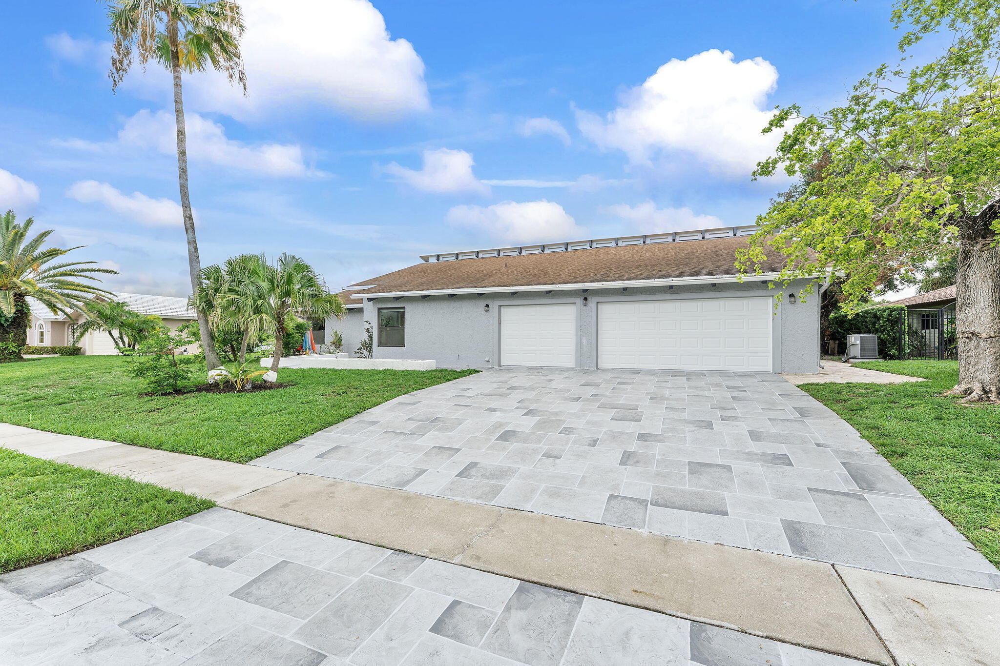 BOCA TEECA SEC 5 - Residential Lease