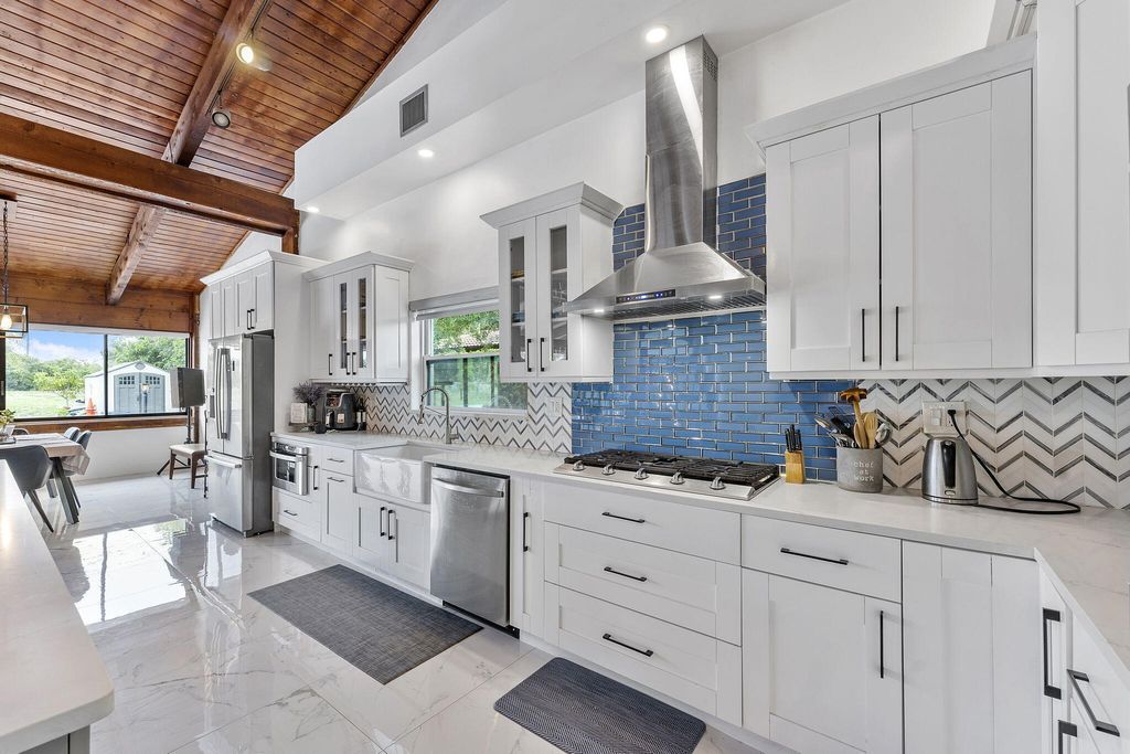 Photo of 6031 NW 4th Avenue, Boca Raton, FL 33487 (MLS # B26027907)